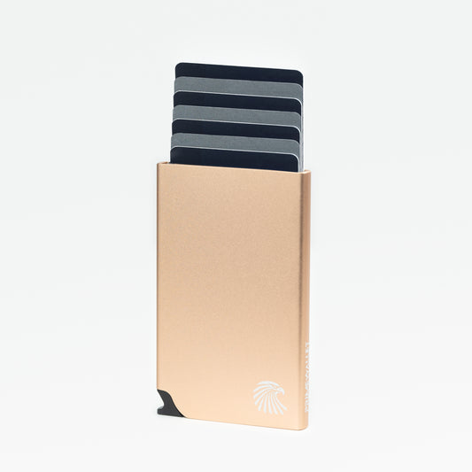 Kartenetui Push Gold - Luxuriöses Kartenetui mit RFID-Schutz