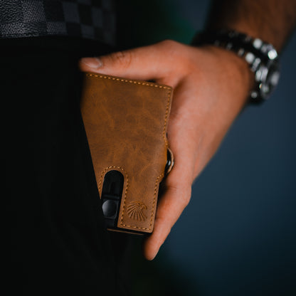 Slim Wallet Push Braun -  Kompakter Geldbeutel mit RFID-Schutz in der Hosentasche 