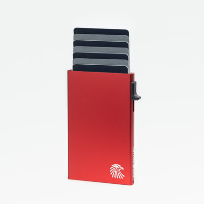 Kartenetui Side Rot – innovativer Cardholder mit praktischem Schiebemechanismus. Schützt Karten zuverlässig vor Knicken und Beschädigungen.