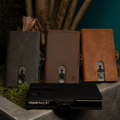 Slim Wallet Push in verschiedenen Farbtönen – eine moderne Kombination aus Eleganz und Funktionalität für den Alltag.